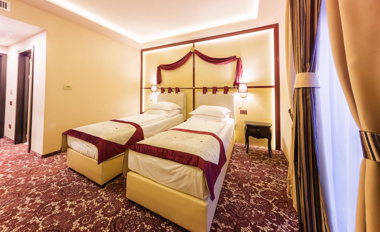 Hotel Cardinal-Domeniile Martinutzi Alba Iulia Exterior photo