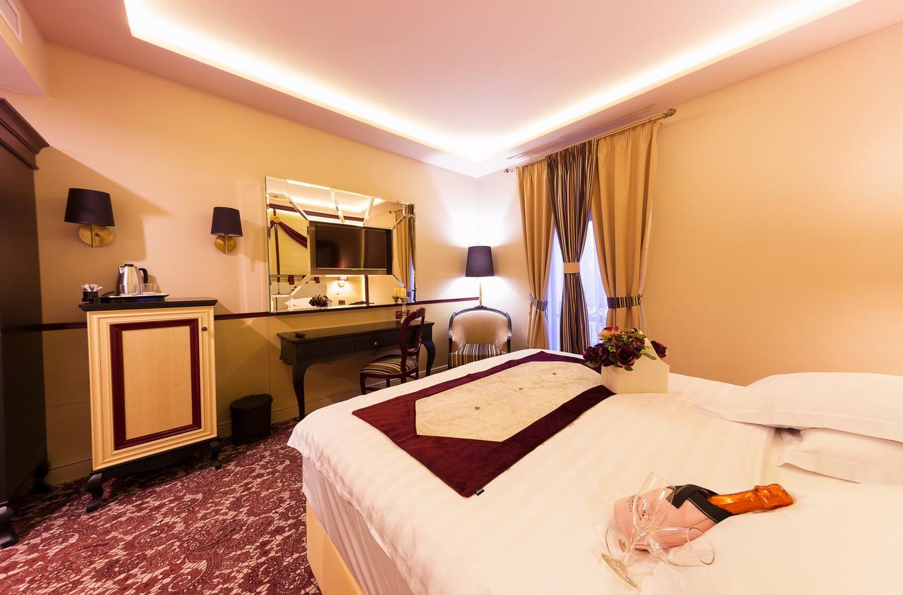 Hotel Cardinal-Domeniile Martinutzi Alba Iulia Exterior photo