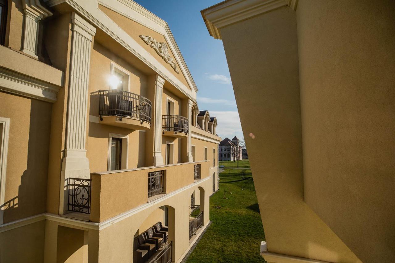 Hotel Cardinal-Domeniile Martinutzi Alba Iulia Exterior photo